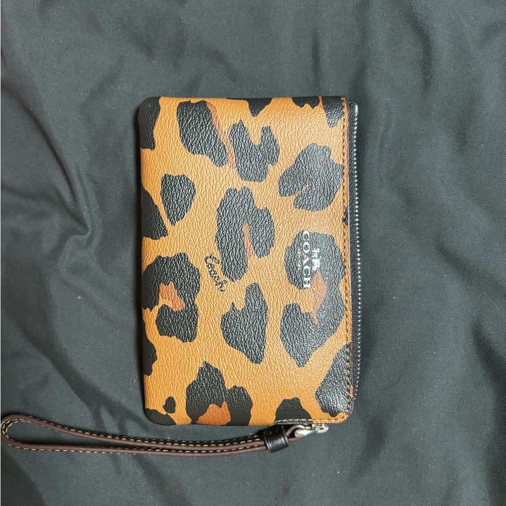 Coach coin purse / card holder wristlet